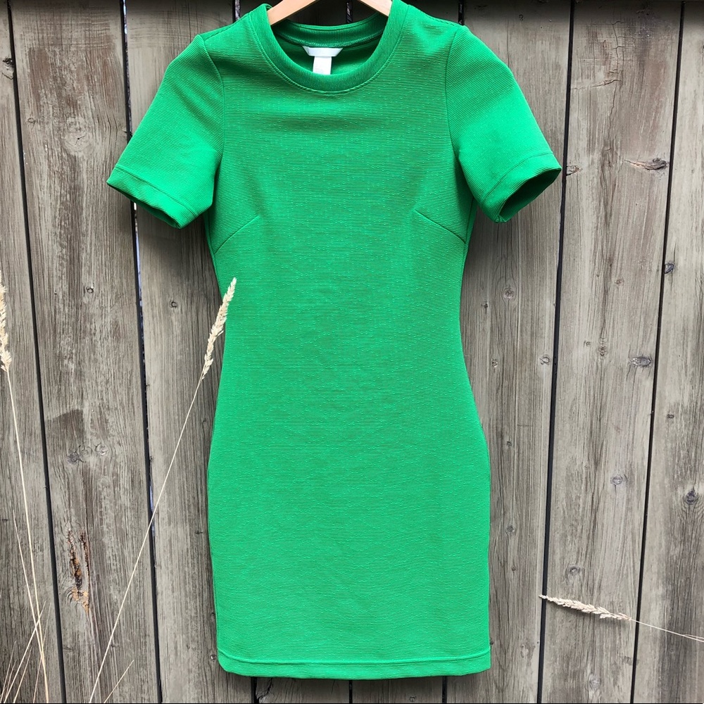 ☀️H & M green bodycon !